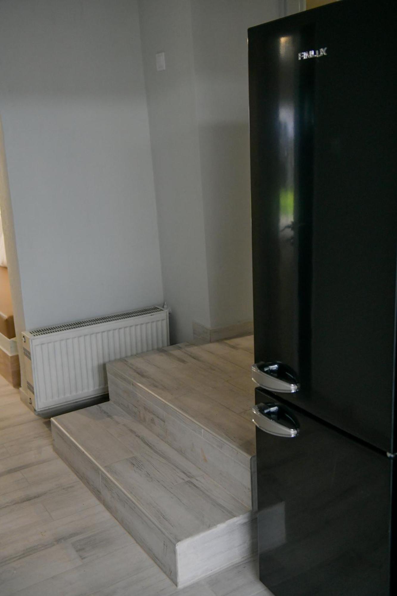 Vaya'S Cottage 5Km Ευθεία Από Κέντρο Τρικάλων 特里卡拉 外观 照片