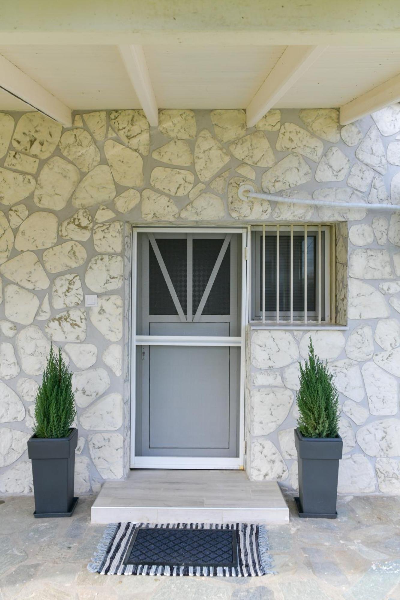 Vaya'S Cottage 5Km Ευθεία Από Κέντρο Τρικάλων 特里卡拉 外观 照片